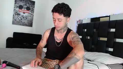 Snapshot of danny_stark chatting on January 23, 5:31 pm Danny online show from January 23, 5:31 pm
