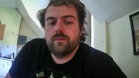Snapshot of dannyb0y95 chatting on September 19, 10:37 am Danny online show from September 19, 10:37 am