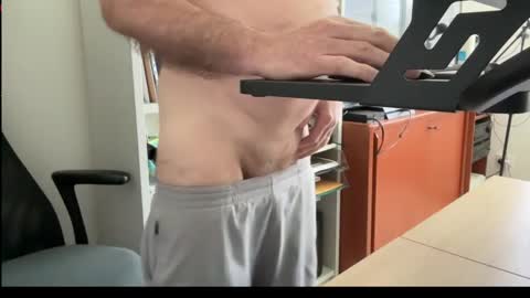 Snapshot of dannyfunboy chatting on October 18, 2:05 am Danny online show from October 18, 2:05 am