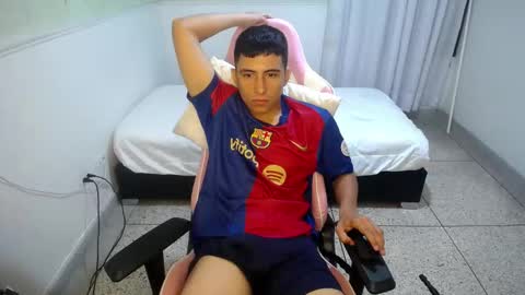 dannyt_hot online show from December 20, 2:46 pm