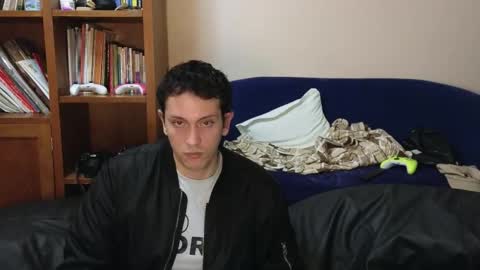 Snapshot of danruiz33 chatting on October 15, 1:13 am Dan online show from October 15, 1:13 am