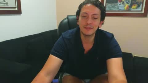 Snapshot of danruiz33 chatting on September 27, 2:53 am Dan online show from September 27, 2:53 am