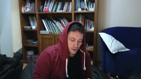 Snapshot of danruiz33 chatting on October 1, 5:11 am Dan online show from October 1, 5:11 am