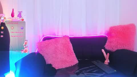 Dante  online show from February 2, 6:05 pm