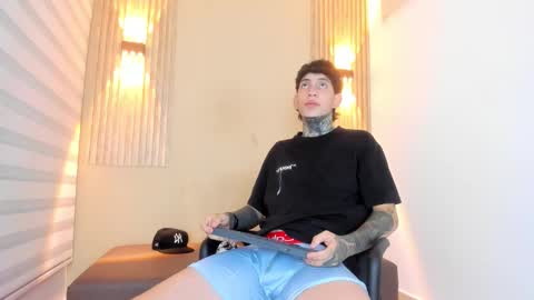 dante_armstrong online show from November 24, 4:57 am