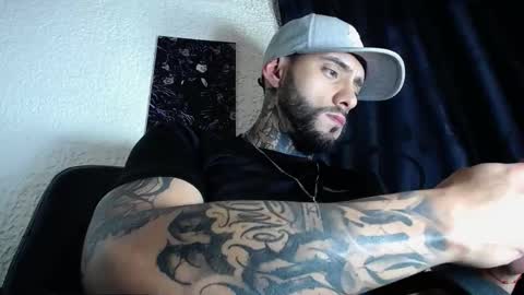 Snapshot of dante_d_angelo_ chatting on September 19, 5:30 am dante_d_angelo_ online show from September 19, 5:30 am