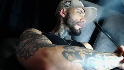dante_d_angelo_ online show from April 28, 6:51 am