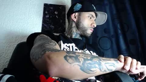 dante_d_angelo_ online show from October 16, 6:43 am