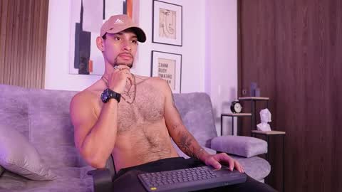 Snapshot of dante_gold chatting on March 7, 1:31 am SEBAS online show from March 7, 1:31 am