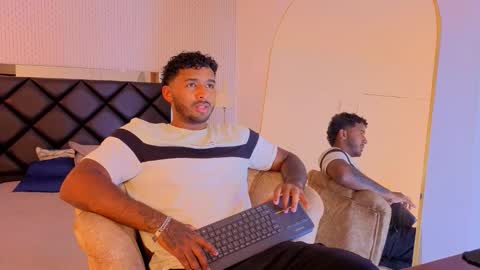 dante_jons online show from November 13, 6:45 pm