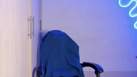 dante_martinez1 online show from April 17, 10:34 pm