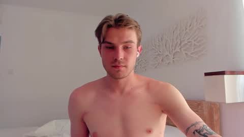 Dante and Ray online show from March 17, 5:43 am