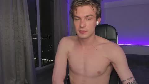 Dante and Ray online show from December 15, 10:29 pm