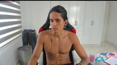 X Dante7373574 online show from December 16, 7:32 pm