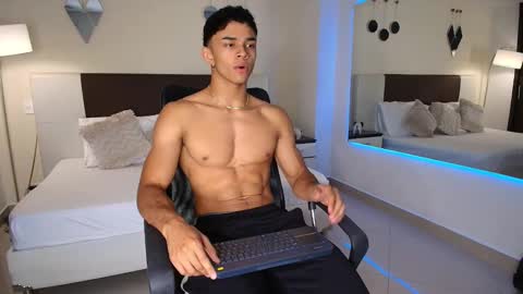 Dante online show from February 12, 5:48 pm