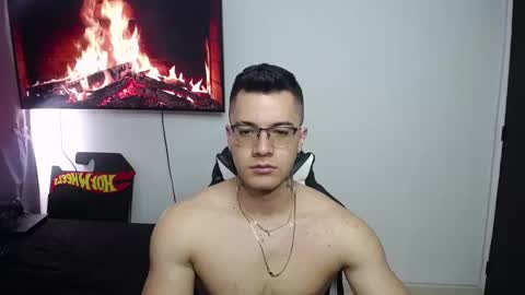 Snapshot of danteread chatting on February 5, 6:15 pm danteread online show from February 5, 6:15 pm