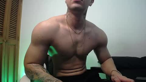 Snapshot of danteread chatting on February 17, 7:10 pm danteread online show from February 17, 7:10 pm