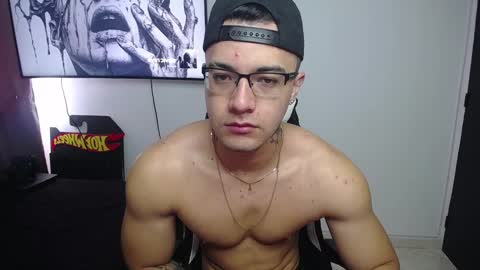 Snapshot of danteread chatting on February 7, 4:24 pm danteread online show from February 7, 4:24 pm