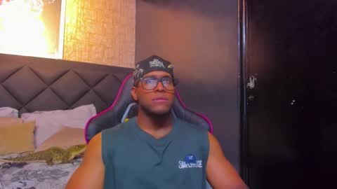 Snapshot of dany_dryy chatting on September 19, 12:24 am Dany online show from September 19, 12:24 am