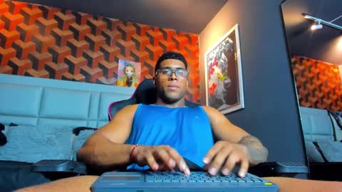 Snapshot of dany_dryy chatting on February 25, 10:50 pm Dany online show from February 25, 10:50 pm