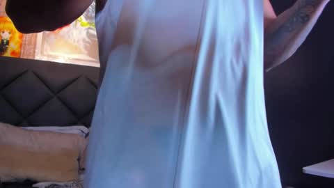 Snapshot of dany_dryy chatting on October 21, 11:29 pm Dany online show from October 21, 11:29 pm