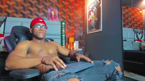 Snapshot of dany_dryy chatting on January 23, 11:37 pm Dany online show from January 23, 11:37 pm