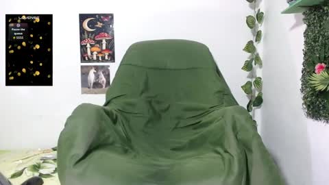 dany_milk online show from May 18, 4:07 am