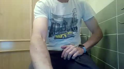 Snapshot of danydotado chatting on October 10, 6:56 pm danydotado online show from October 10, 6:56 pm
