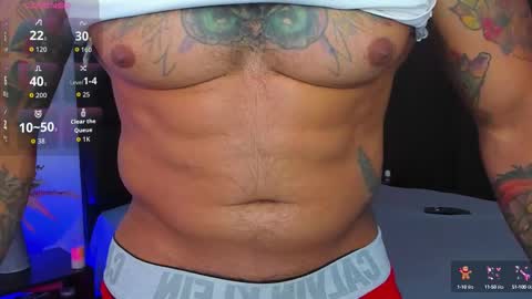 Snapshot of danyfitguy_ chatting on October 8, 6:23 pm danyfitguy_ online show from October 8, 6:23 pm
