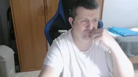 danysanchez1981 online show from March 30, 9:27 pm