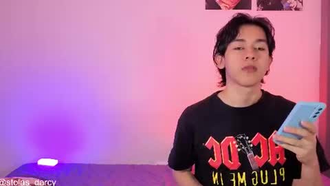 darcy_and_stolas online show from June 23, 9:03 am