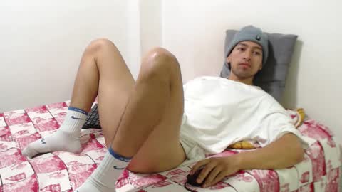 Snapshot of darekgates chatting on February 14, 12:14 pm Darekgates online show from February 14, 12:14 pm