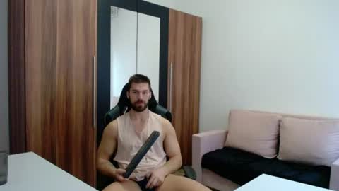 darius_94 online show from June 20, 9:25 am