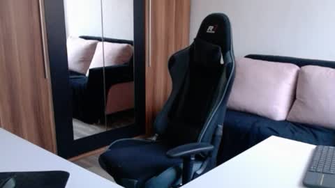 Snapshot of darius_94 chatting on September 15, 5:53 am darius_94 online show from September 15, 5:53 am