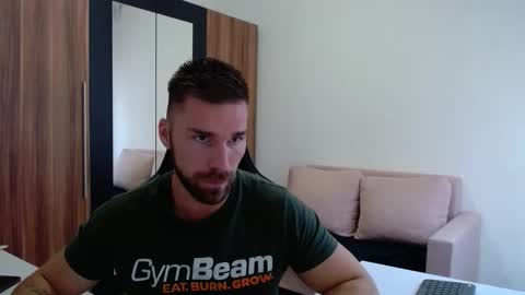 Snapshot of darius_94 chatting on October 29, 11:24 am darius_94 online show from October 29, 11:24 am