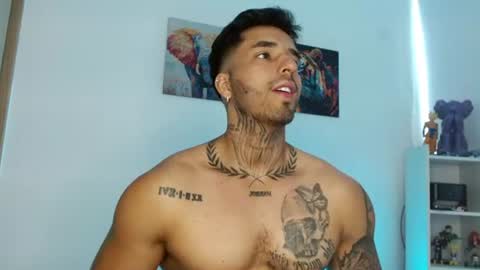 Darius Phoenix  online show from June 26, 6:21 pm