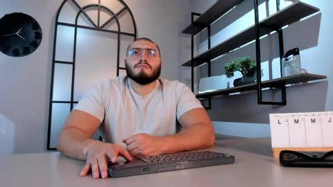 Darius online show from May 6, 12:06 pm