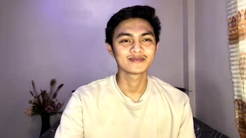 Snapshot of dark_angel69x chatting on February 20, 7:55 am Guile online show from February 20, 7:55 am