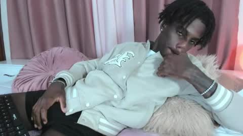 dark_fantasy9 online show from March 22, 12:54 pm