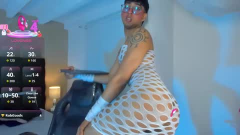 Snapshot of dark_hairy_ chatting on September 26, 4:54 am Andrew online show from September 26, 4:54 am