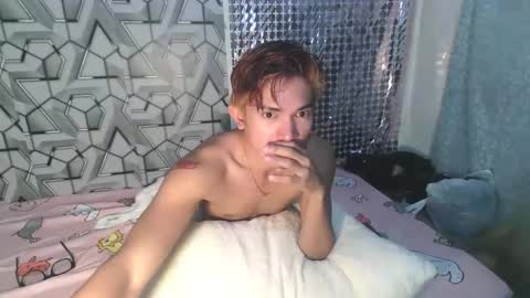 dark_lustxox online show from March 18, 4:21 pm