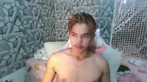 dark_lustxox online show from March 19, 5:27 pm