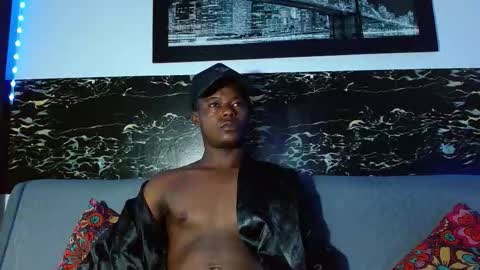 Snapshot of dark_stallionx chatting on October 14, 6:04 pm Chris  online show from October 14, 6:04 pm