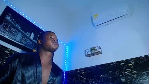 Snapshot of dark_stallionx chatting on October 16, 6:16 pm Chris  online show from October 16, 6:16 pm