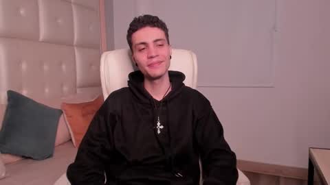 dark_sun333 online show from February 17, 9:46 pm