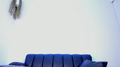 dark_valentino online show from March 27, 8:26 am