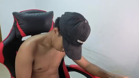 darknigthx online show from April 18, 2:13 am