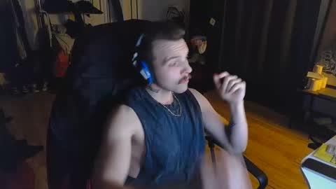 darknovelclown online show from March 15, 10:16 pm