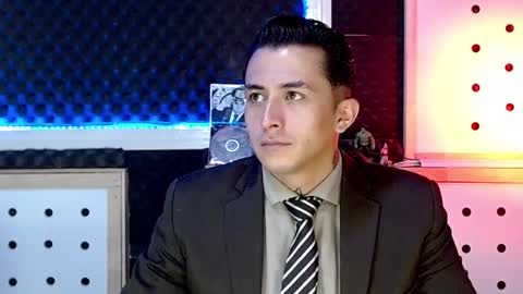 Snapshot of darko0717 chatting on December 19, 2:13 pm DARKO0717 online show from December 19, 2:13 pm