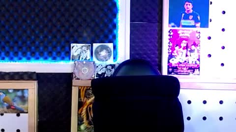 Snapshot of darko0717 chatting on February 18, 3:43 pm DARKO0717 online show from February 18, 3:43 pm